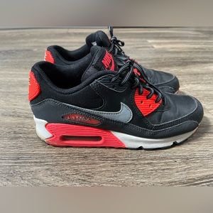Boys size 5.5 air Max black and bright red